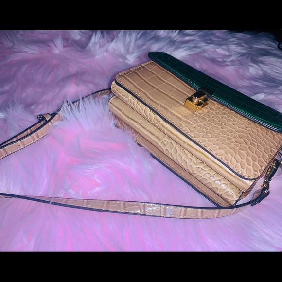 Cute Shoulder bag 🌟⭐️ - Picture 9 of 9